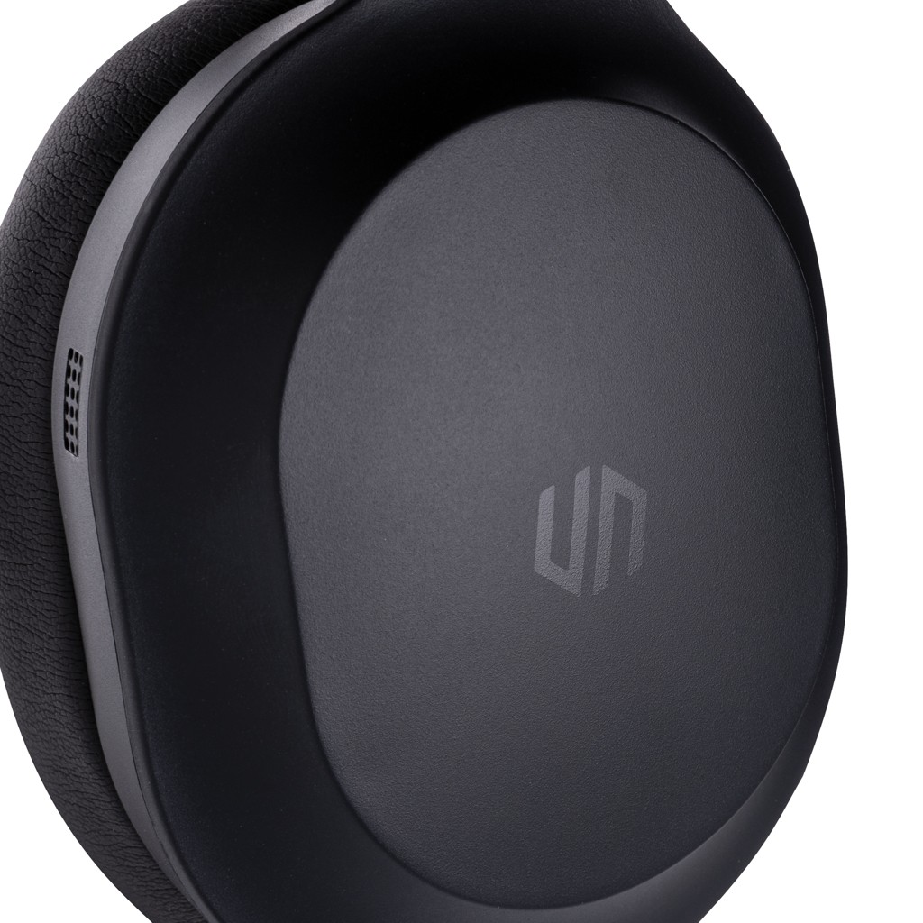 urban vitamin freemond wireless anc headphone with logo
